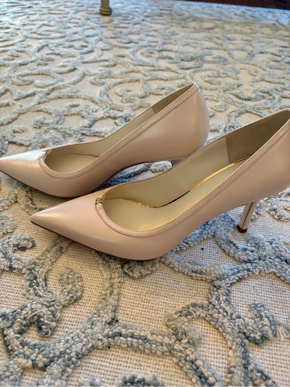 Tory Burch Pale Pink Pointed-Toe Leather Pumps with Logo Accent - Picture 3 of 10